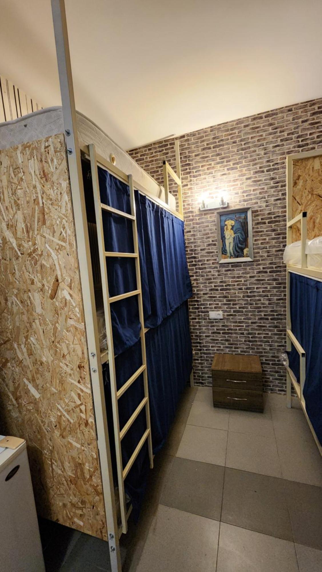 Gallary Hostel Tbilisi Esterno foto