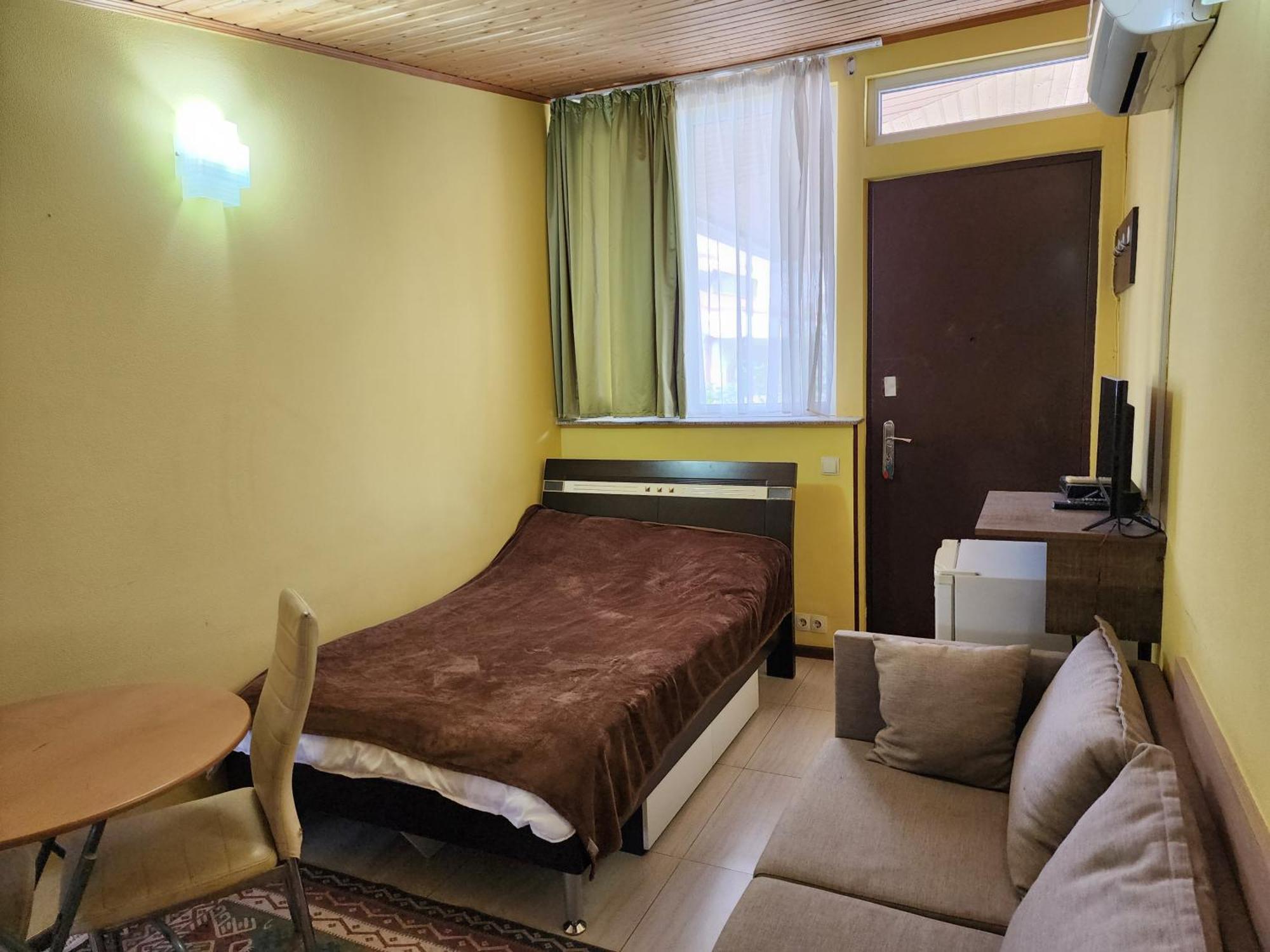 Gallary Hostel Tbilisi Esterno foto